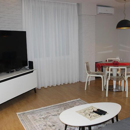 Luxury Blloku Tirana Apartment Экстерьер фото